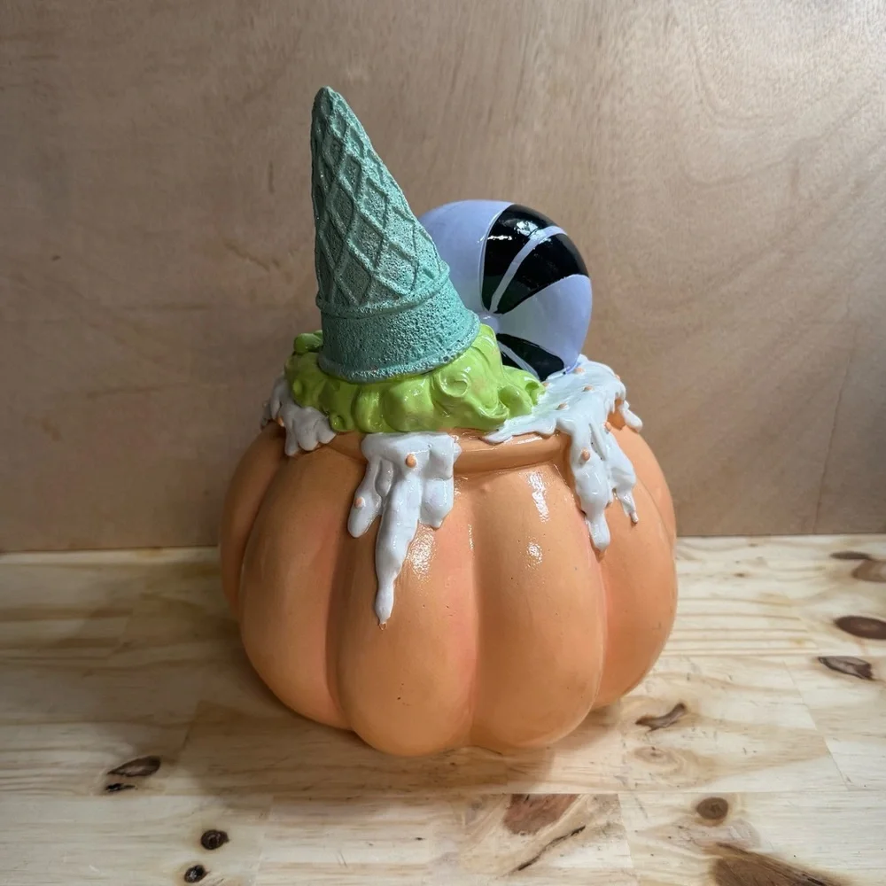 Summerween Halloween Pastel Pumpkin Jack O Lantern w Ice Cream, Frosting & Candy - Picture 3 of 3